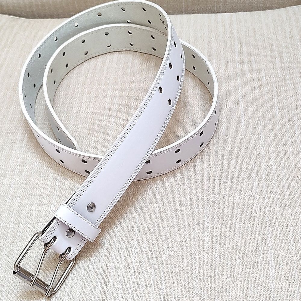 Source Unknown White Leather Double-Prong Belt
